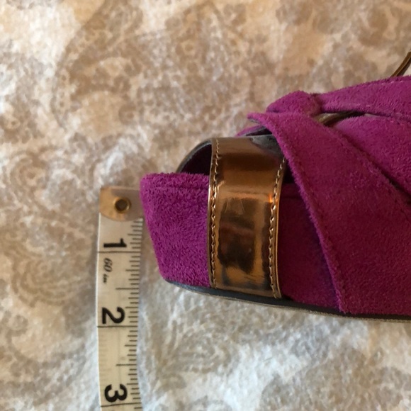 Madden Girl Hopeee T-Strap Platforms size 7 - Picture 5 of 12